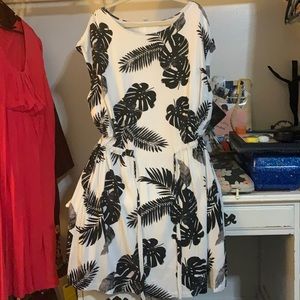Old Navy 3X lined dress with a drawstring waist